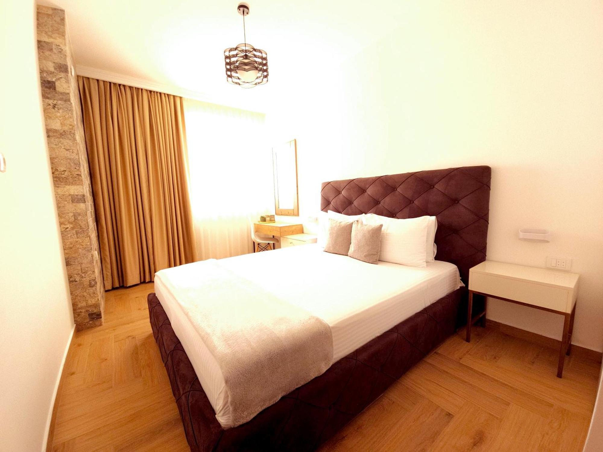 Lacasa Apartments & Restaurant Ülgün Dış mekan fotoğraf