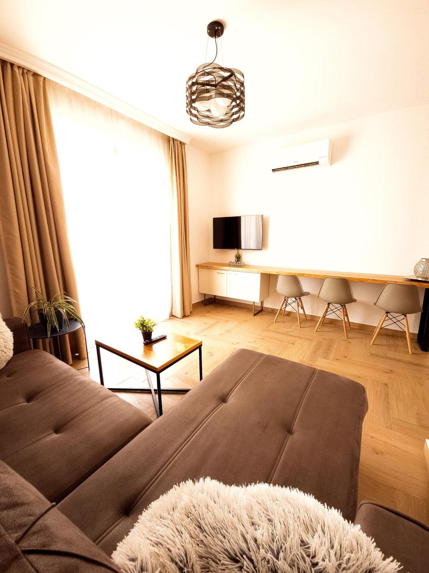 Lacasa Apartments & Restaurant Ülgün Dış mekan fotoğraf
