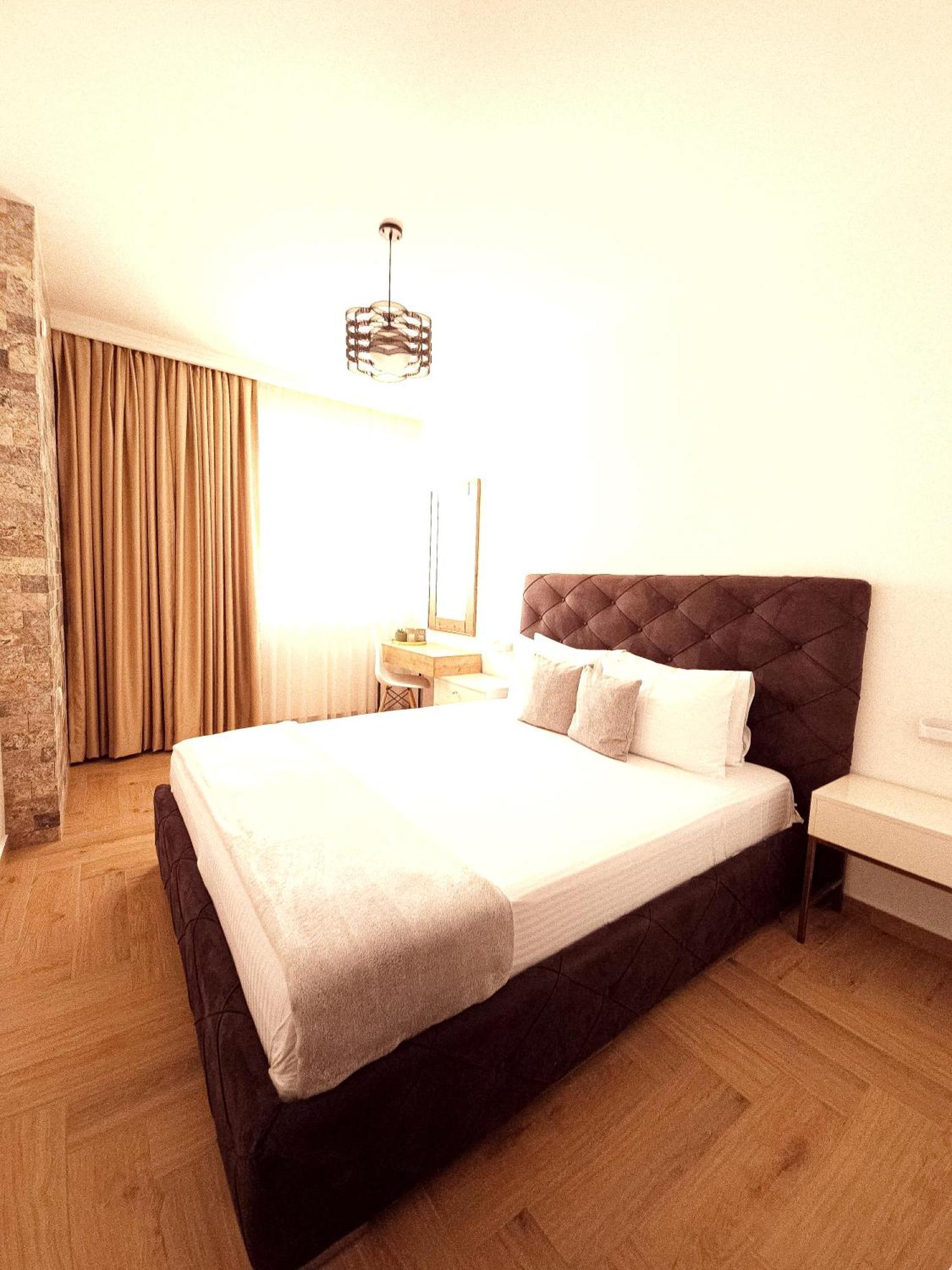 Lacasa Apartments & Restaurant Ülgün Dış mekan fotoğraf