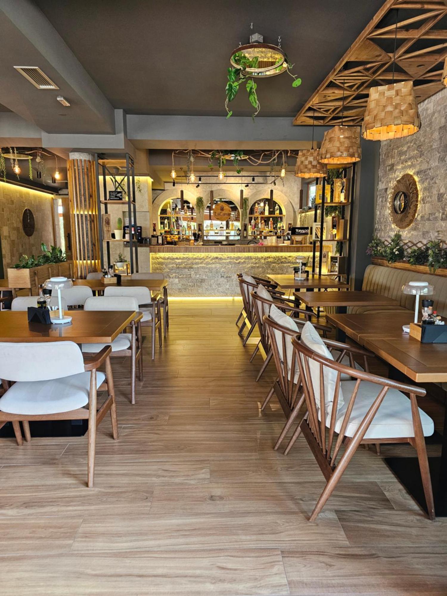 Lacasa Apartments & Restaurant Ülgün Dış mekan fotoğraf